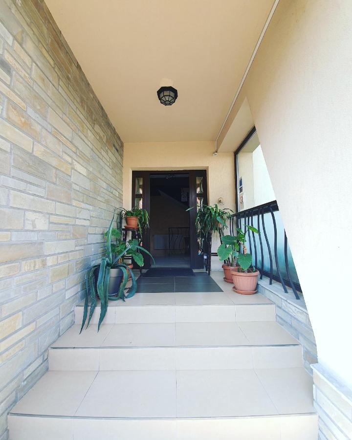 Pensiunea Public House Busteni Exterior photo